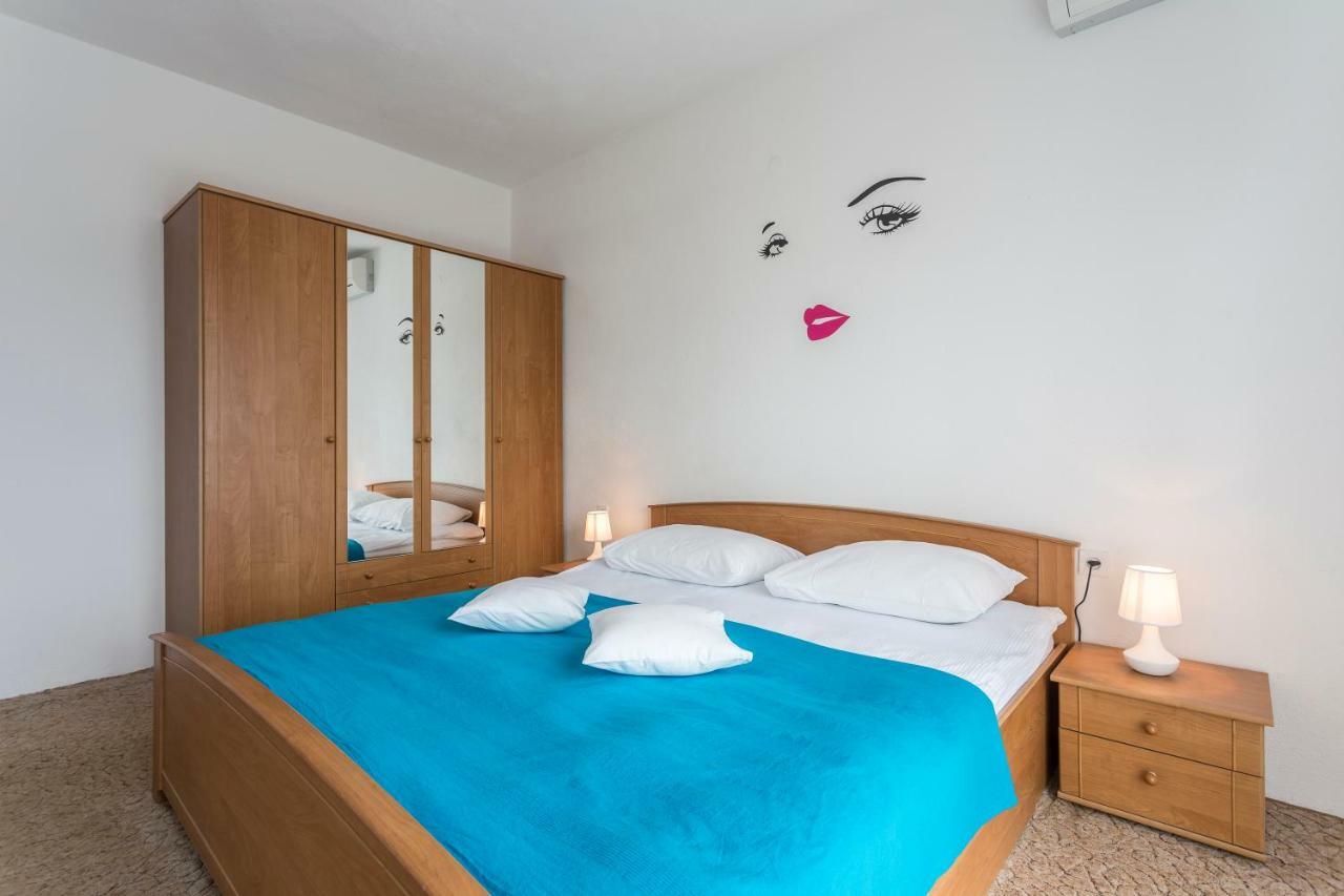 Apartmani Bezma Bol Exteriör bild