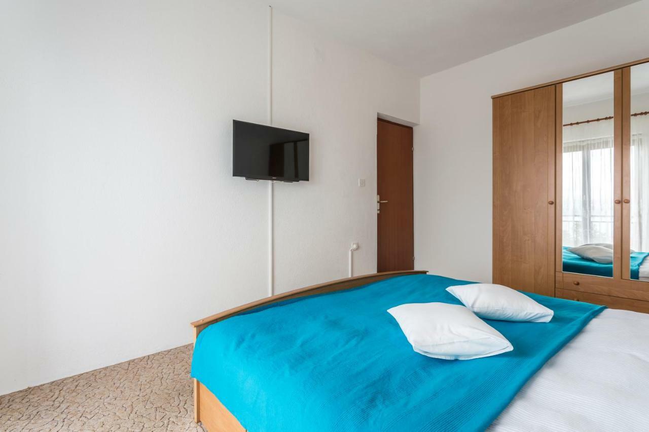 Apartmani Bezma Bol Exteriör bild